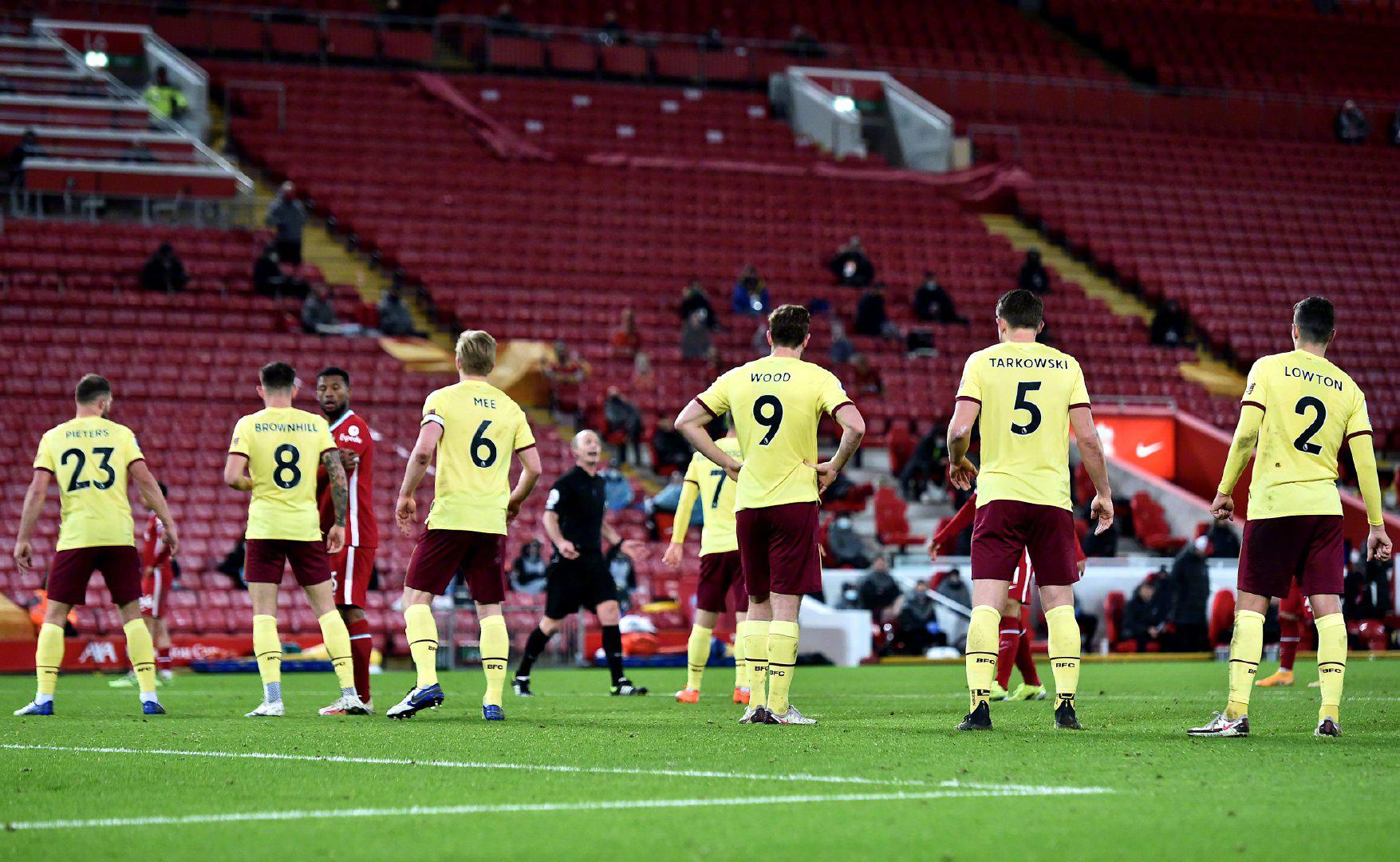 对西蒙斯报 对西蒙斯报